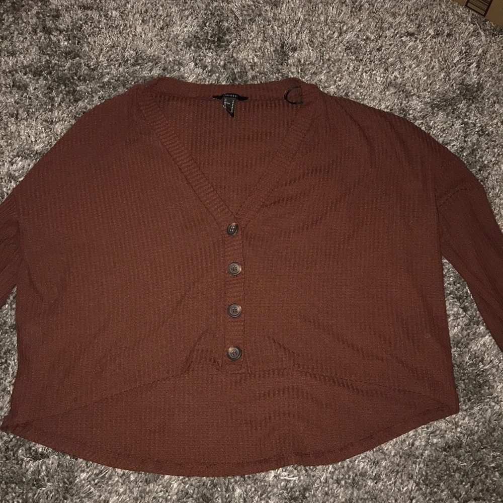 Forever 21 cropped long sleeved shirt